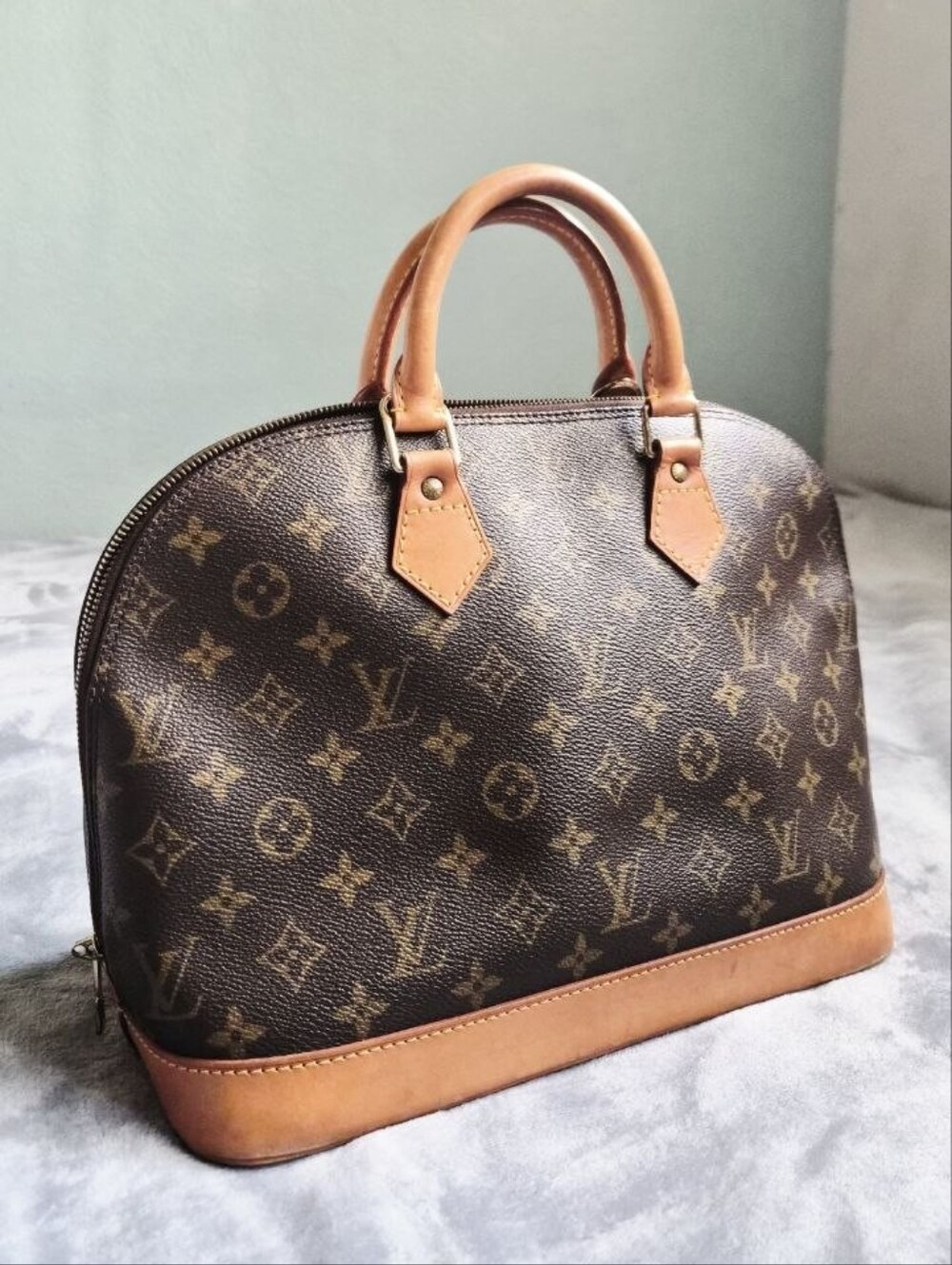 Authentic Louis Vuitton Alma PM Monogram Top Handle - Picture 16 of 16